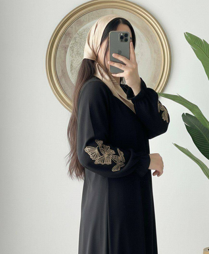 عبای چین دار جنس الیزه جت بلک استین گلدوزی