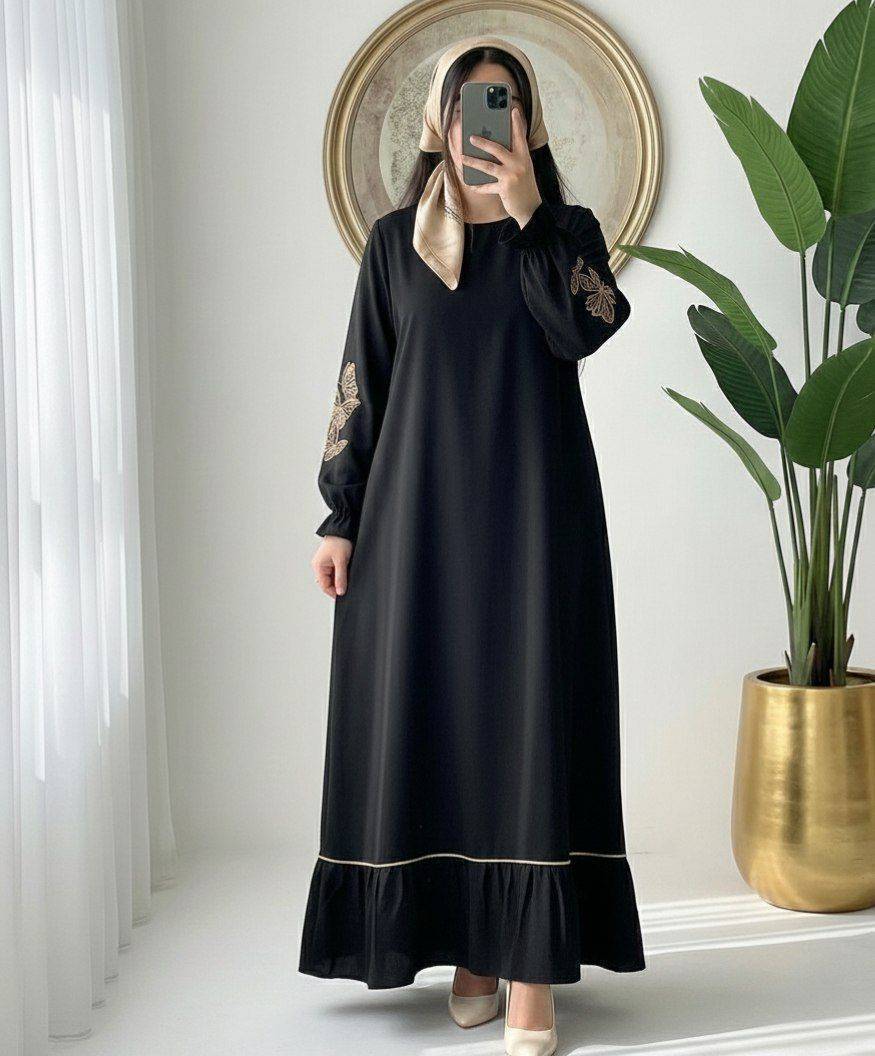 عبای چین دار جنس الیزه جت بلک  استین گلدوزی